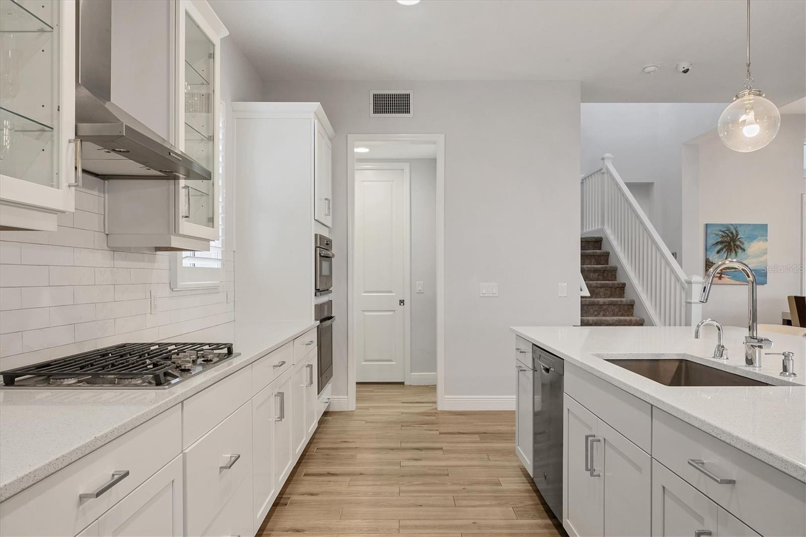 LAKEHOUSE COVE/WATERSIDE PH 1 - Residential