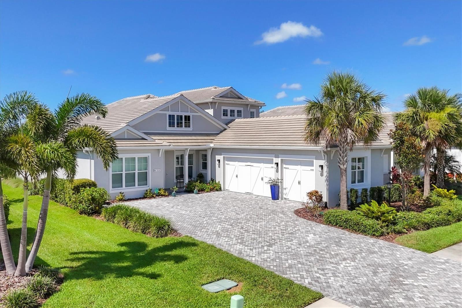 8245 GRANDE SHORES DRIVE