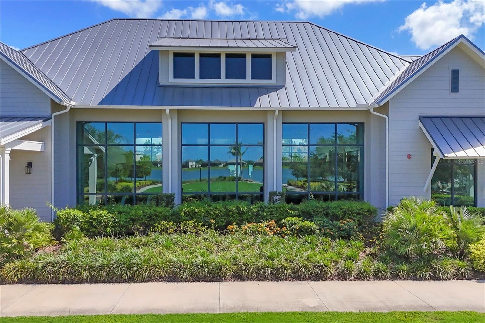 LAKEHOUSE COVE/WATERSIDE PH 1 - Residential