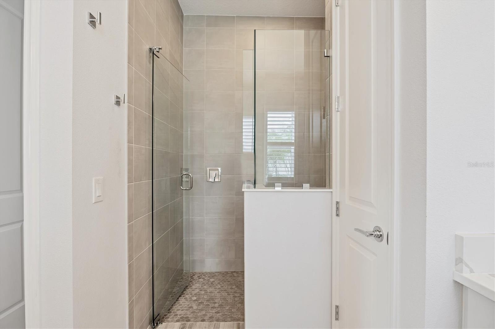 LAKEHOUSE COVE/WATERSIDE PH 1 - Residential