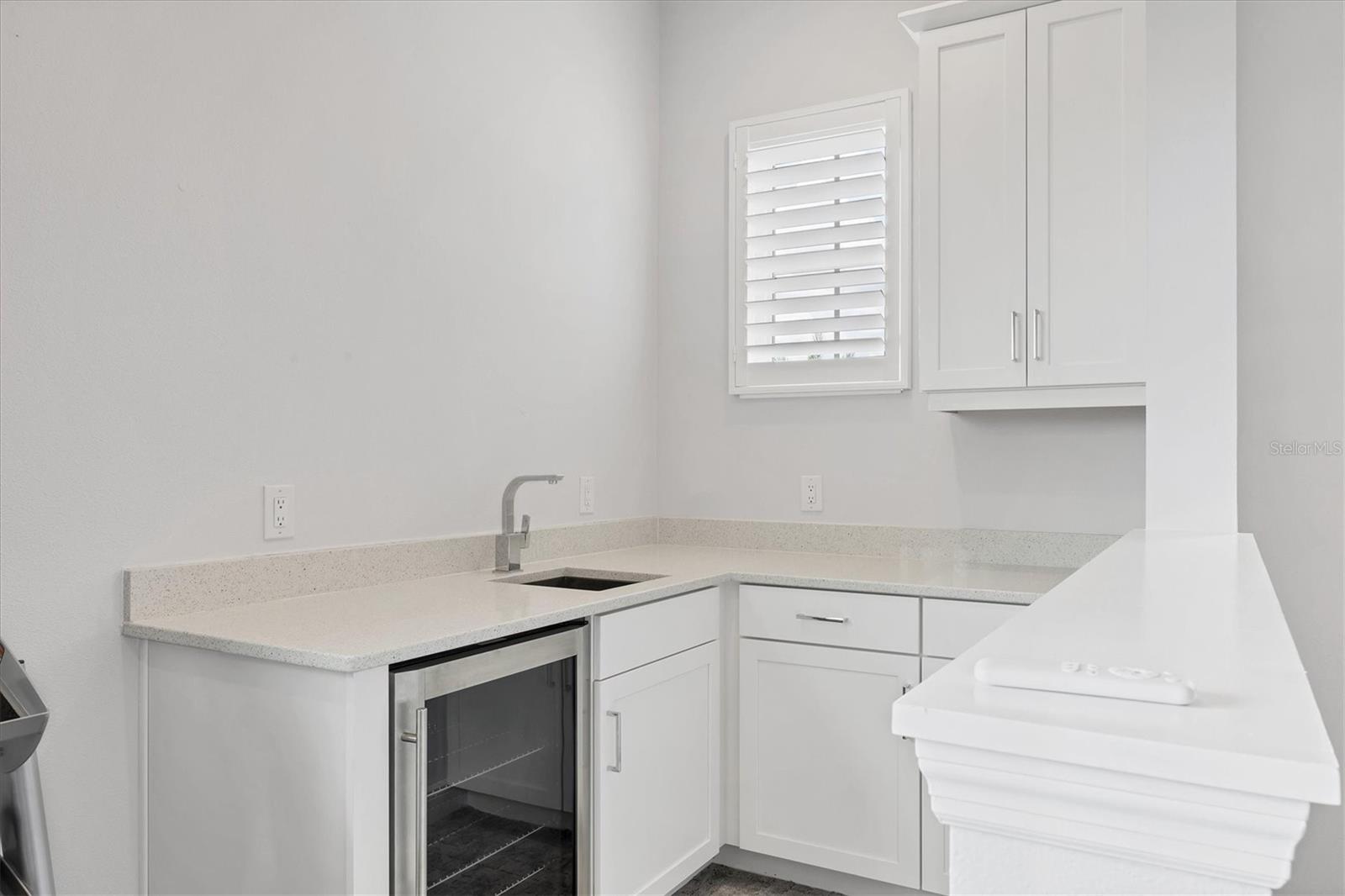 LAKEHOUSE COVE/WATERSIDE PH 1 - Residential