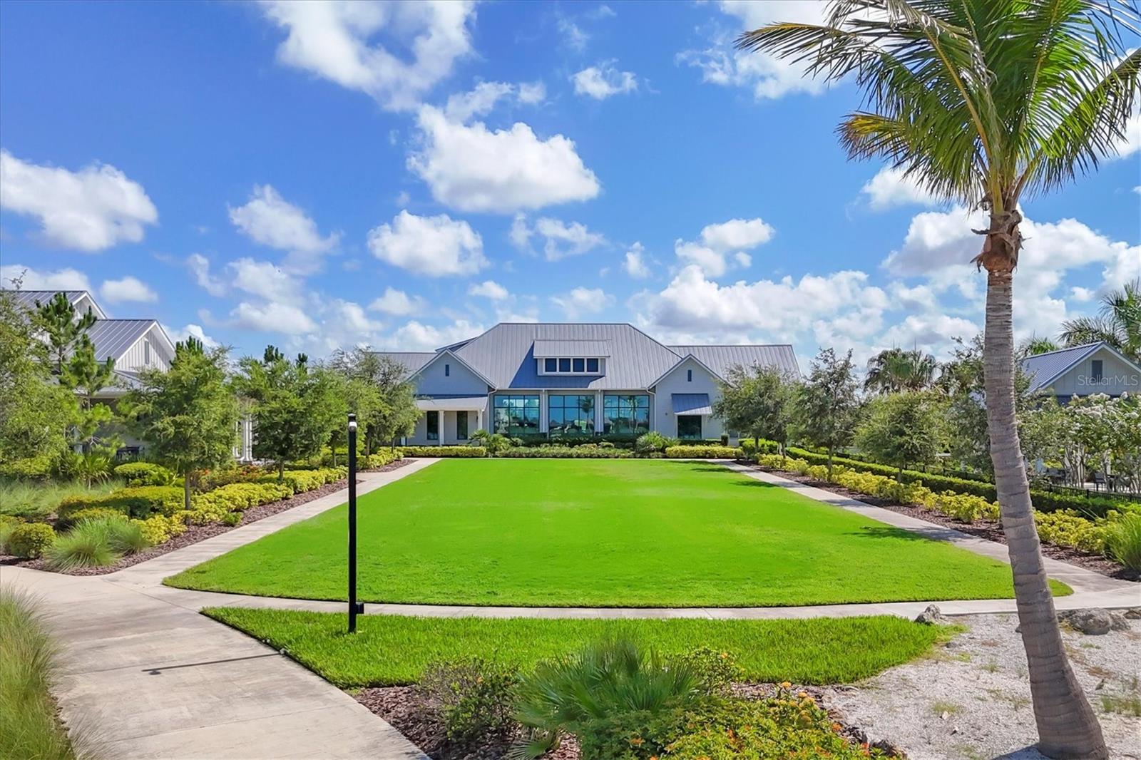 LAKEHOUSE COVE/WATERSIDE PH 1 - Residential