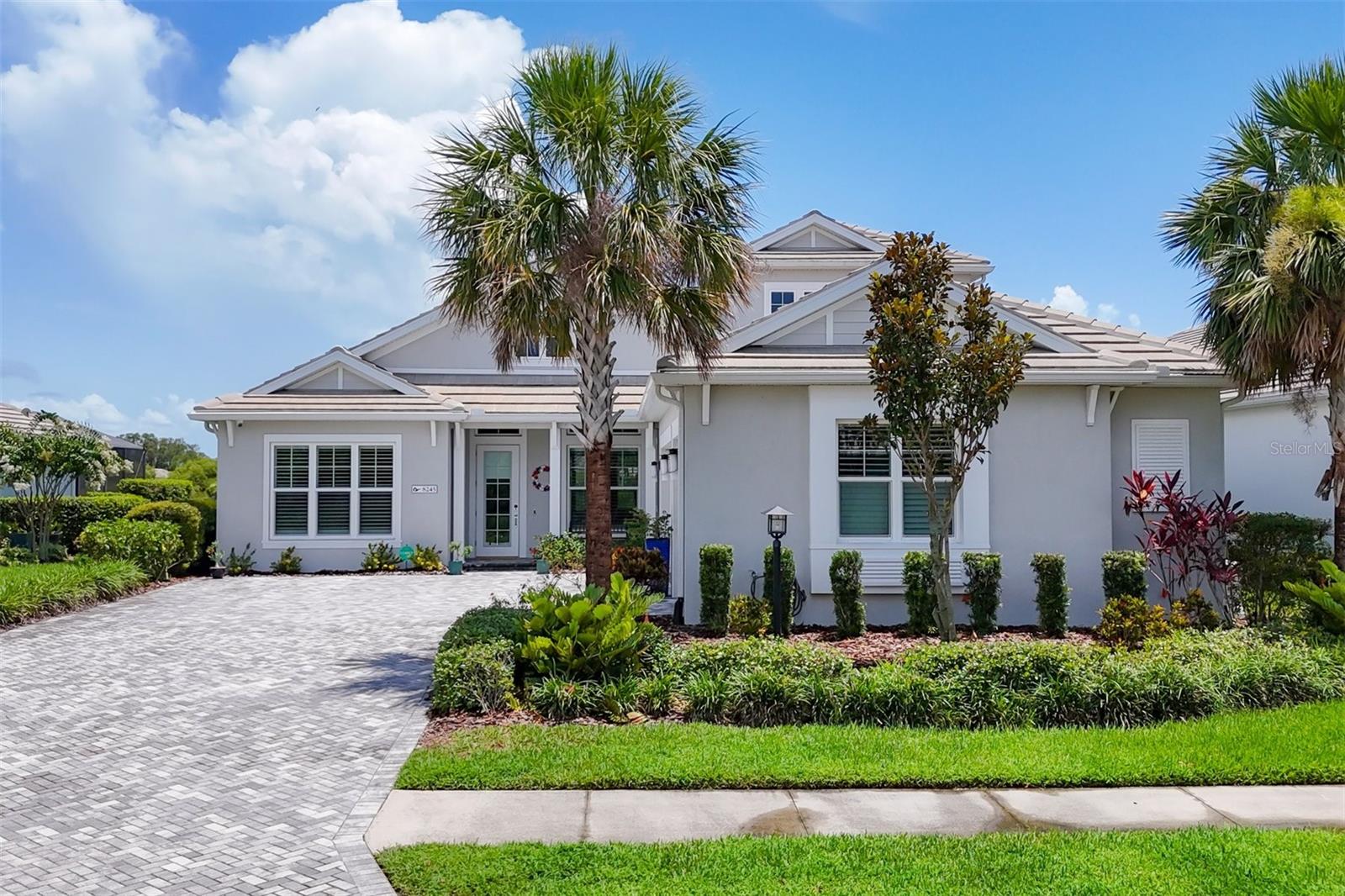 LAKEHOUSE COVE/WATERSIDE PH 1 - Residential