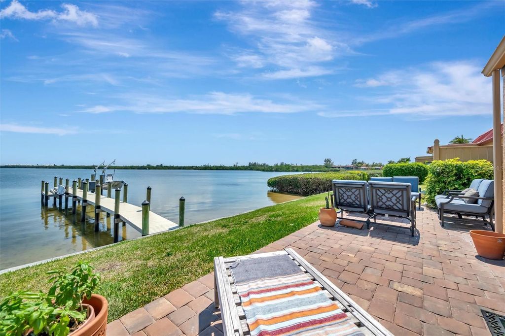 Photo of 3863 Catalina Drive, Bradenton, FL 34210 (MLS # A4688016)