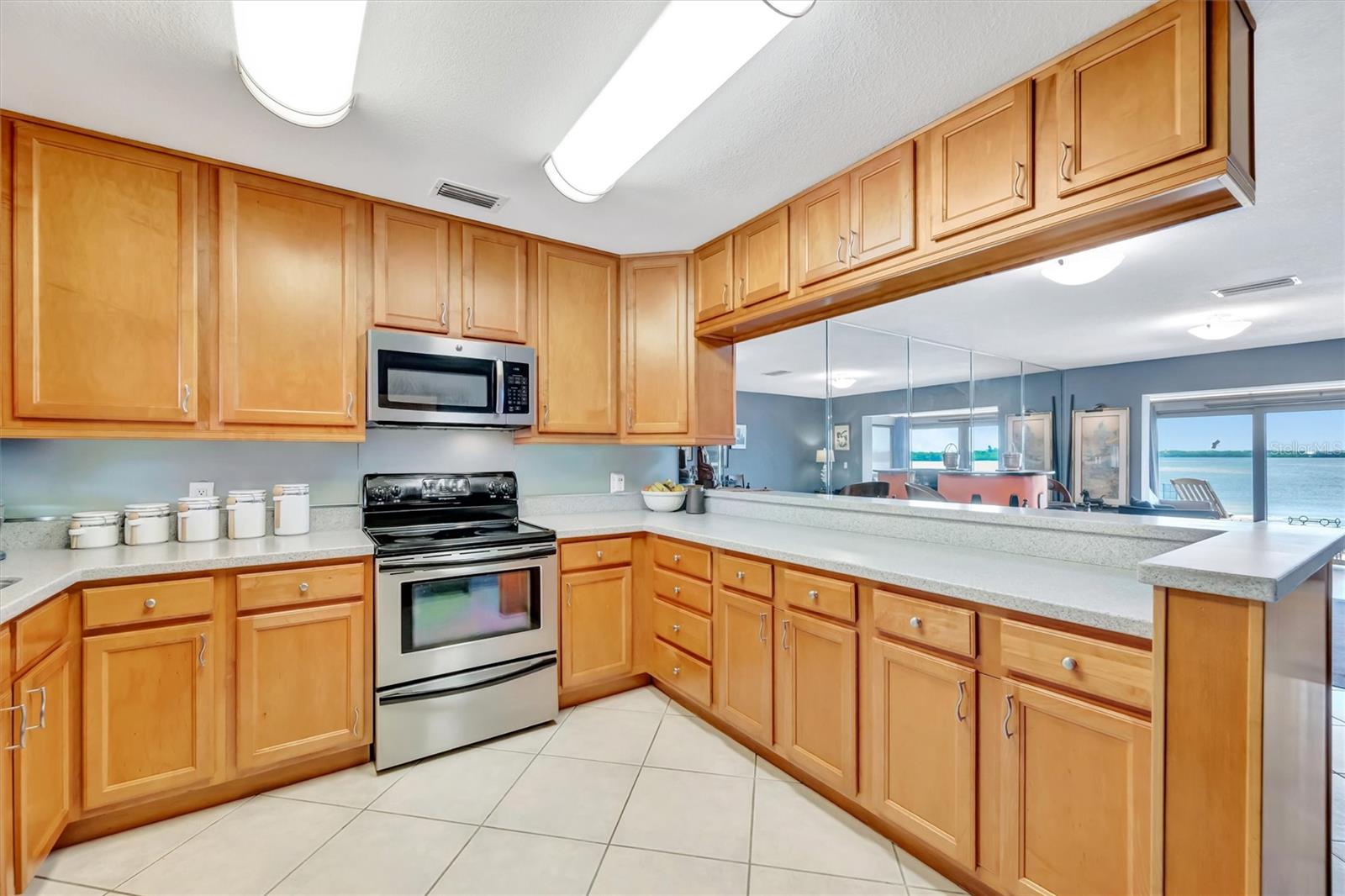 PALMA SOLA HARBOUR SEC 4 - Residential