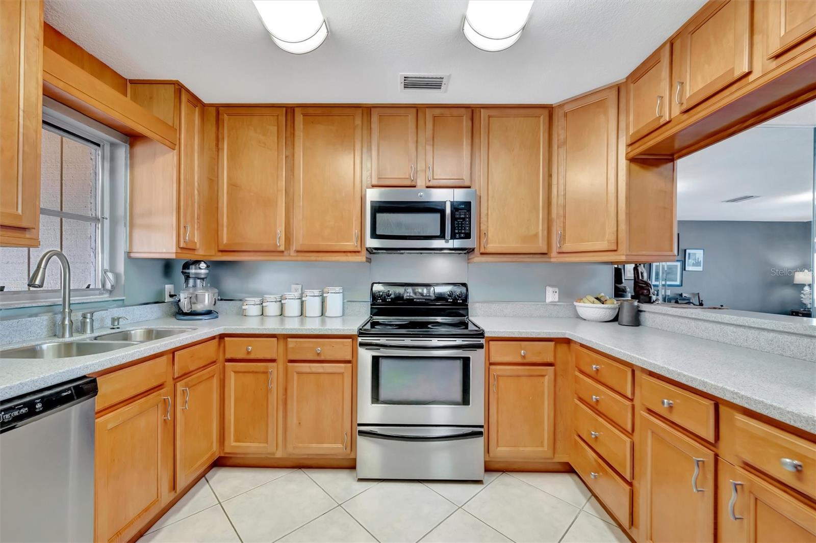 PALMA SOLA HARBOUR SEC 4 - Residential