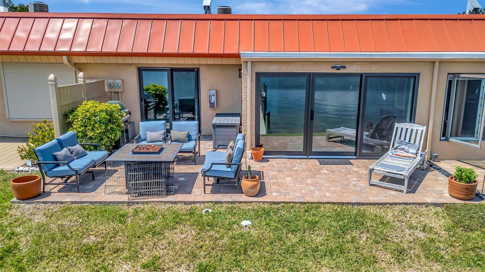 PALMA SOLA HARBOUR SEC 4 - Residential