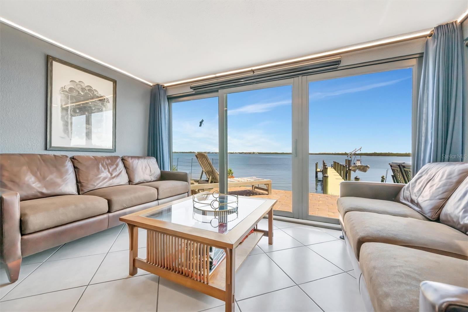 PALMA SOLA HARBOUR SEC 4 - Residential