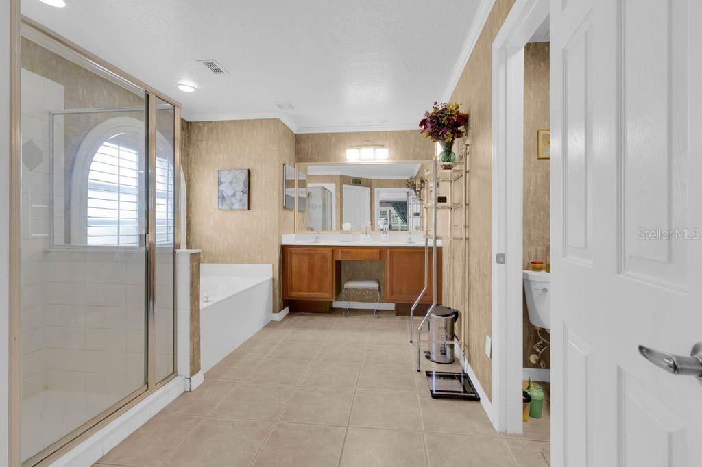PARKSTONE UNIT 4 - Residential