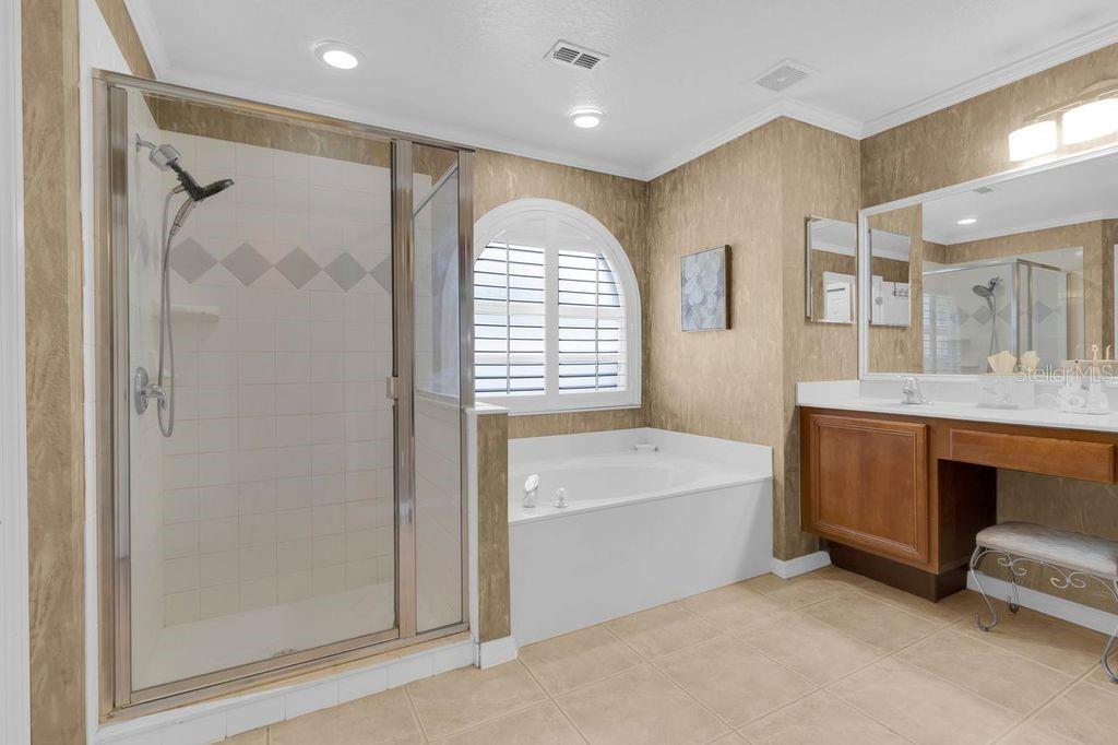 PARKSTONE UNIT 4 - Residential