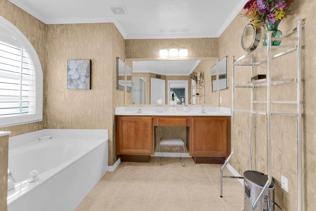PARKSTONE UNIT 4 - Residential