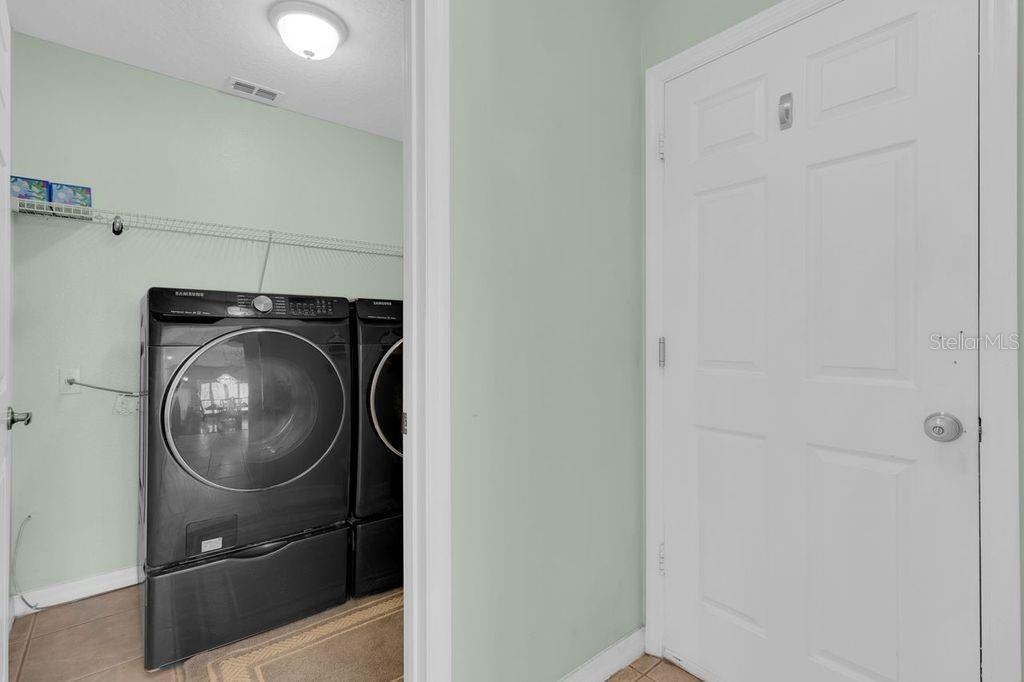 PARKSTONE UNIT 4 - Residential