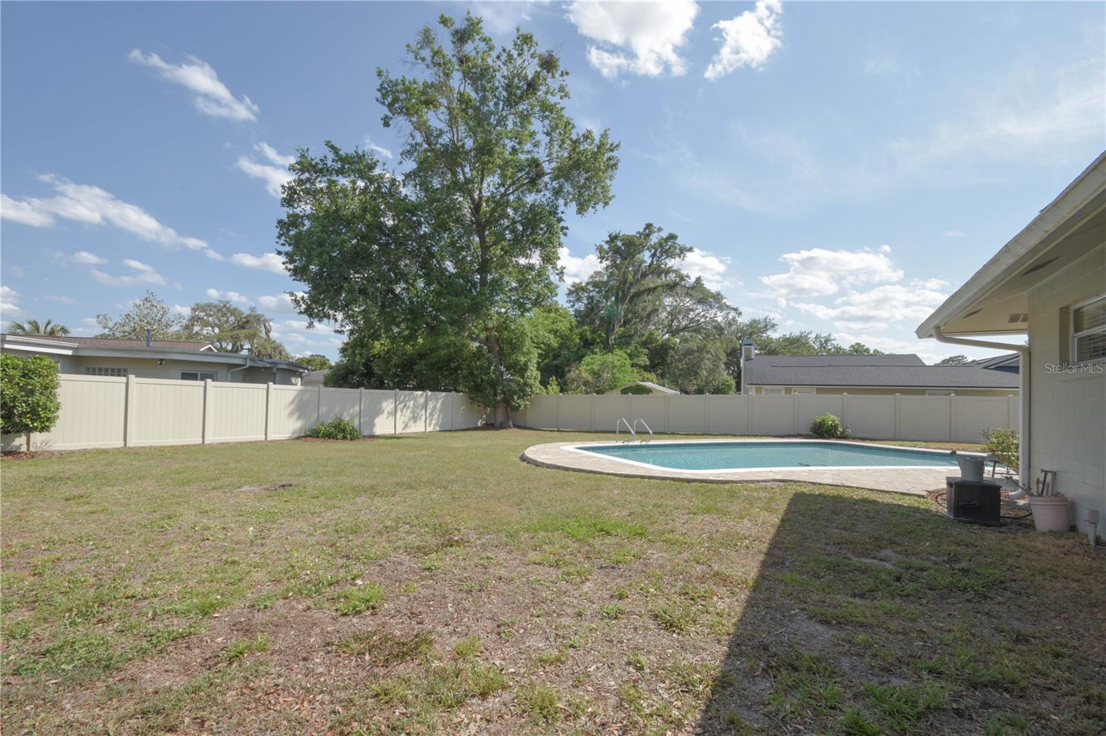 WOODLANDS THE - Residential