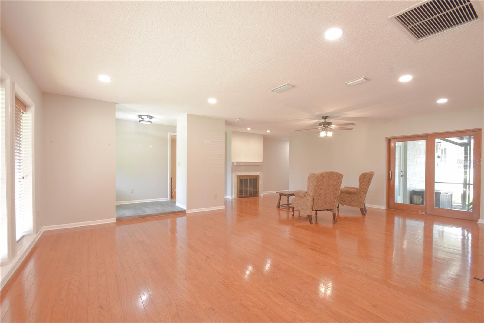 WOODLANDS THE - Residential