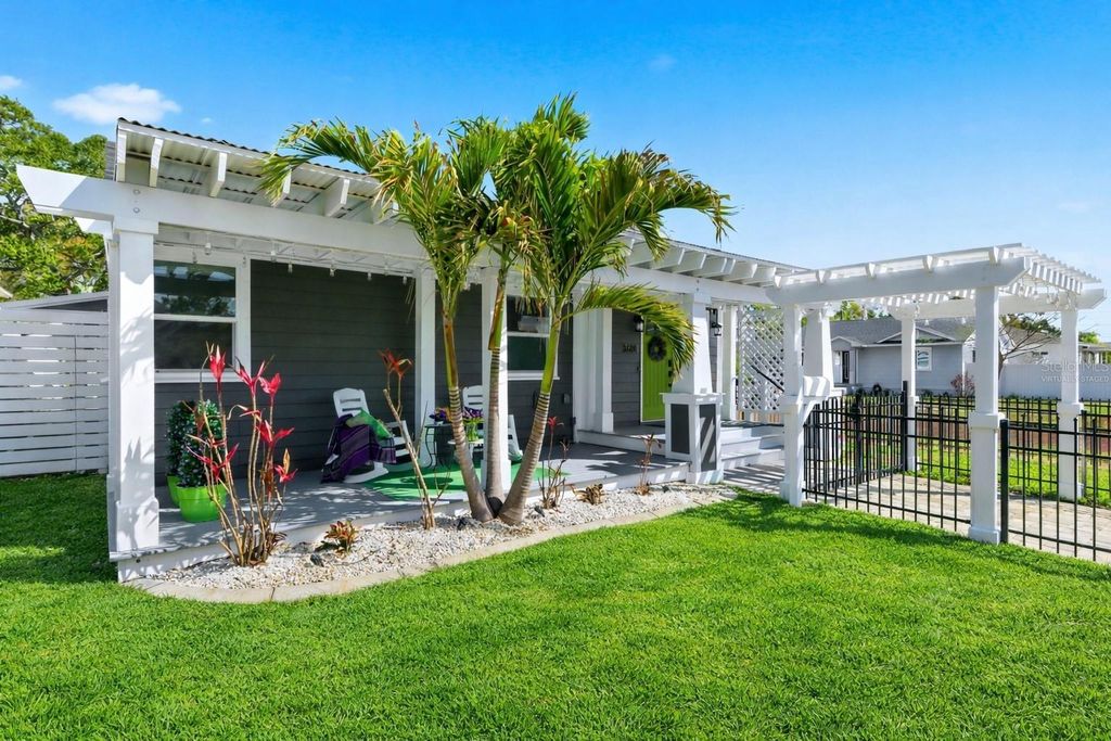 Photo of 3601 2nd Avenue N, St Petersburg, FL 33713 (MLS # TB8486217)