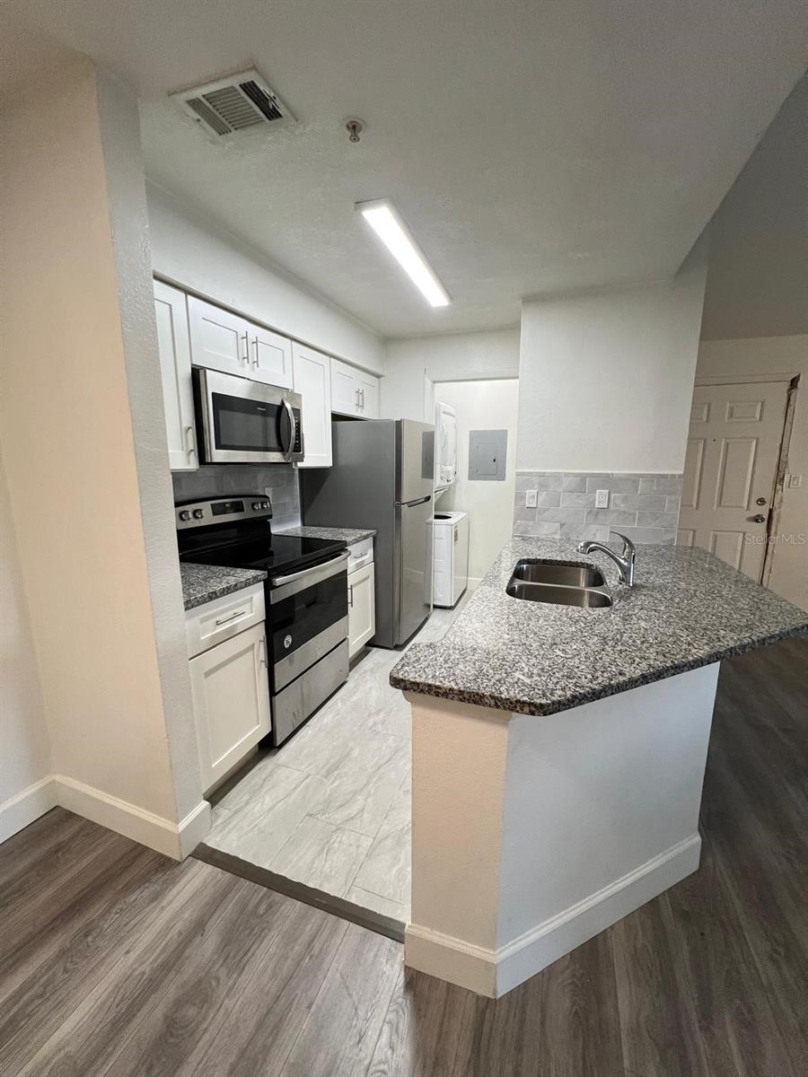 OASIS AT PEARL LAKE A CONDO - Residential Lease