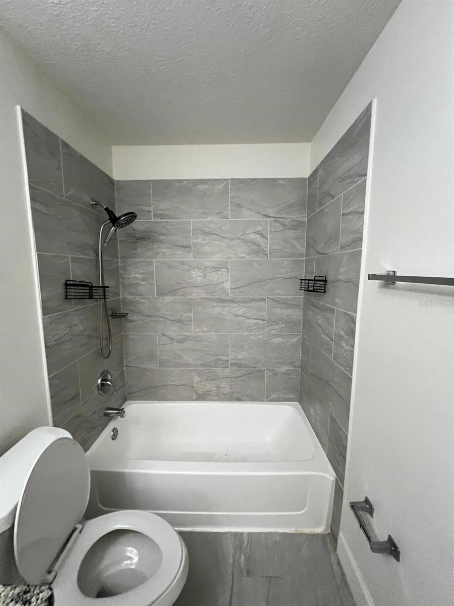 OASIS AT PEARL LAKE A CONDO - Residential Lease