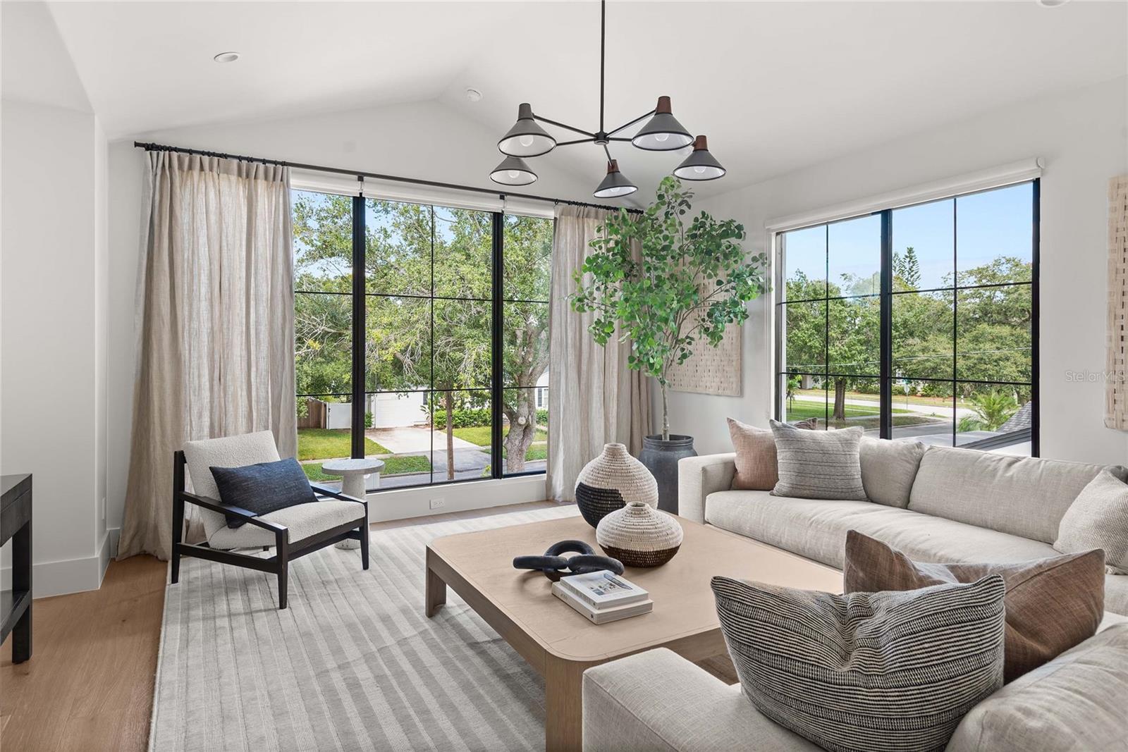 COLLEGE PARK SECOND ADD - Residential