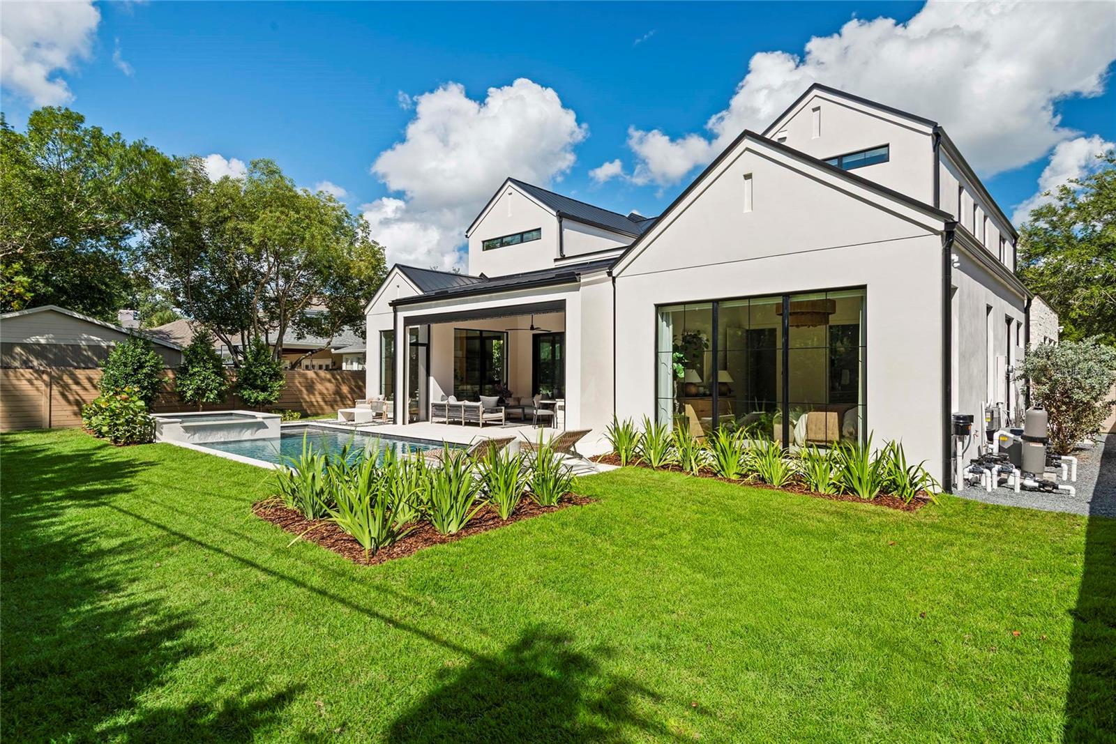 COLLEGE PARK SECOND ADD - Residential