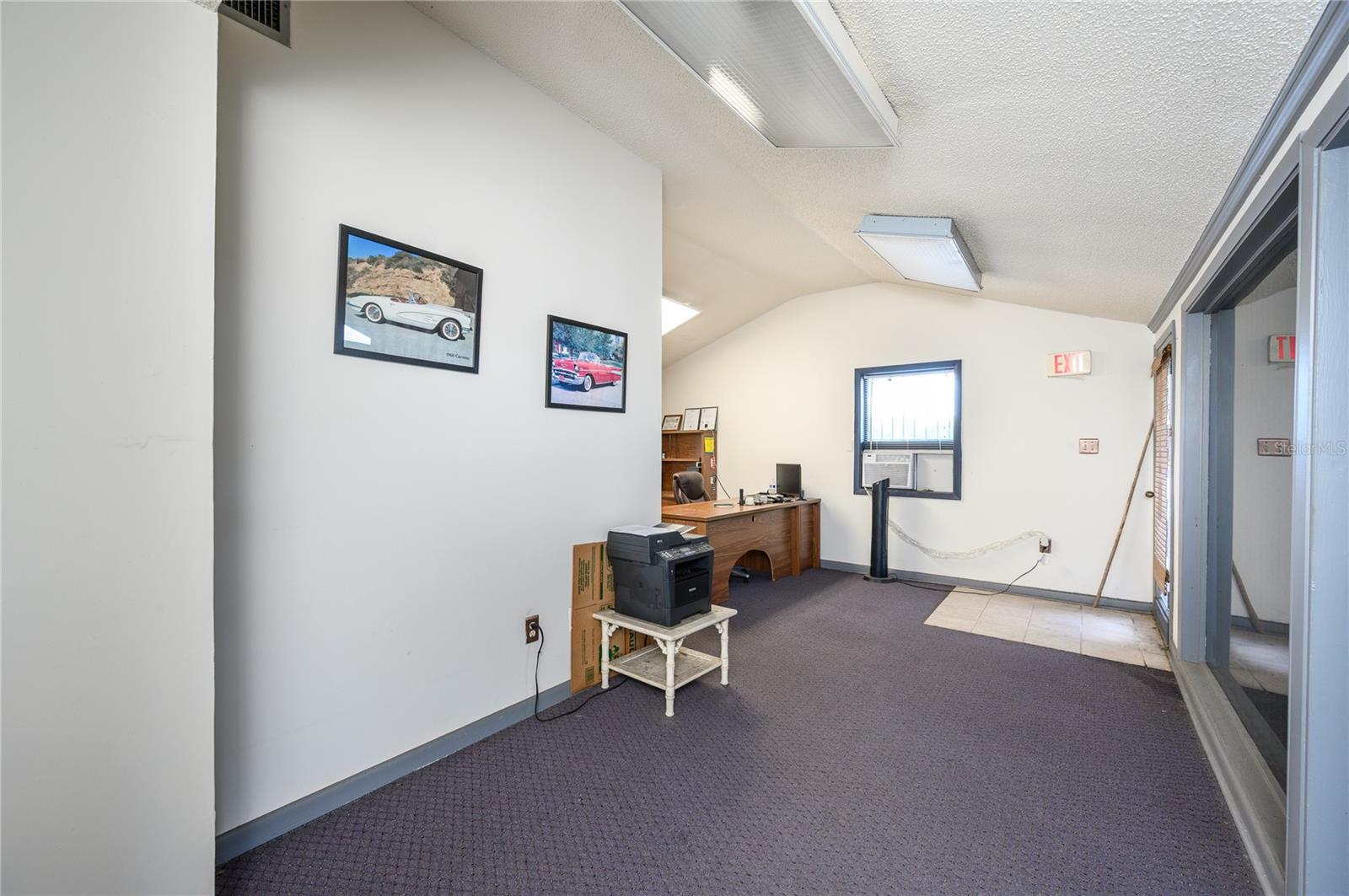 LONGWOOD - Commercial Sale