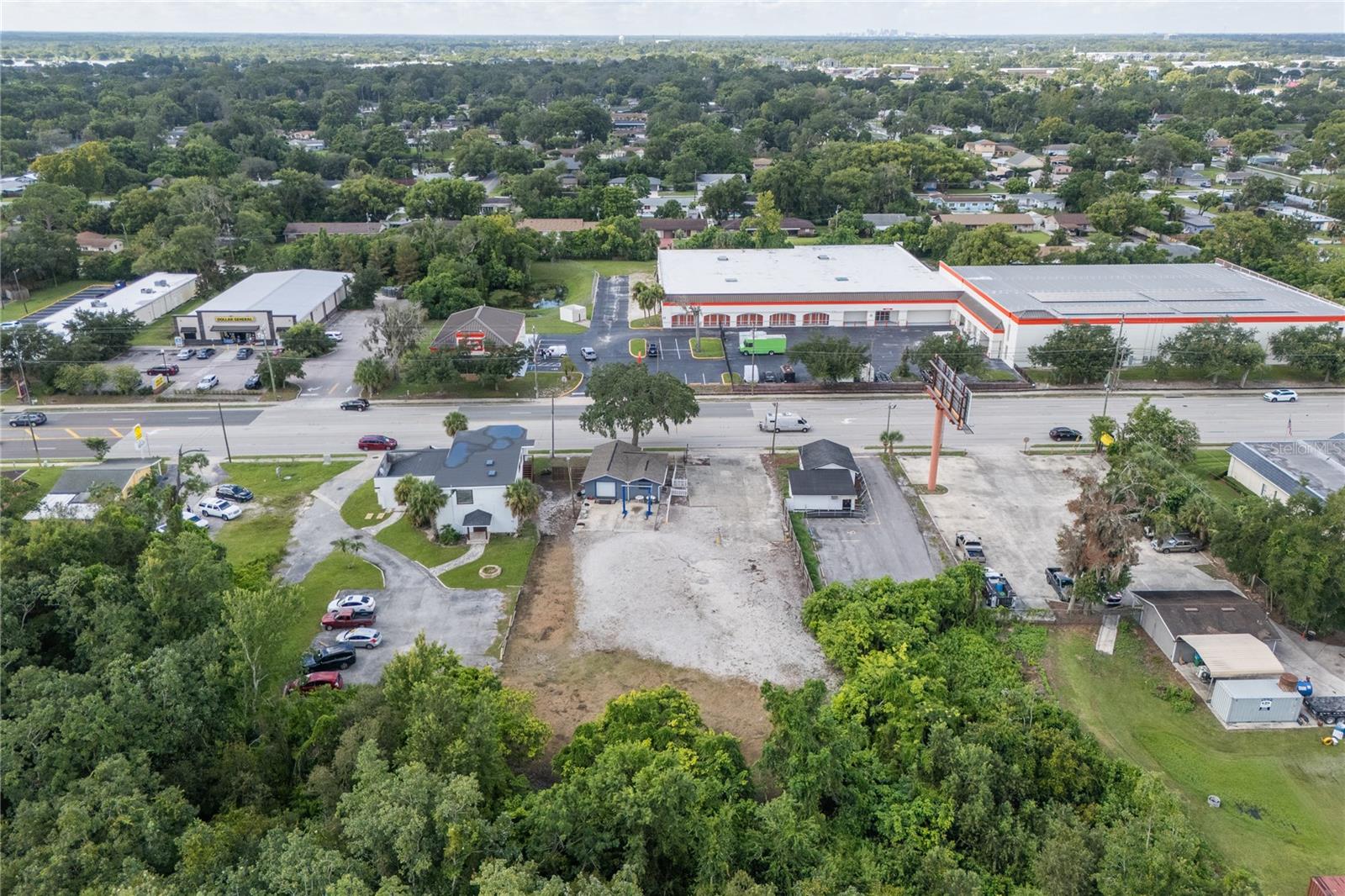 LONGWOOD - Commercial Sale