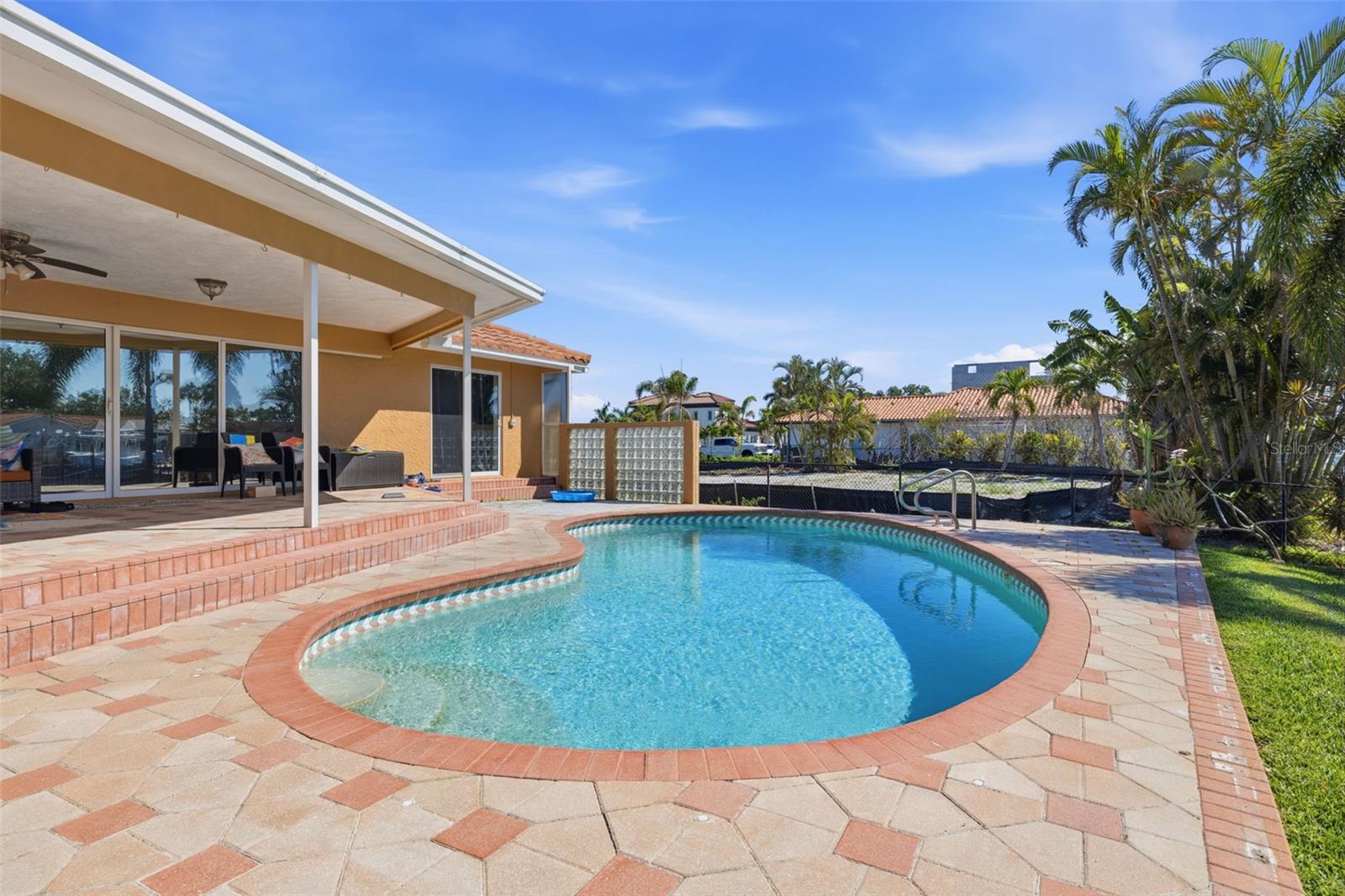 VENETIAN ISLES - Residential