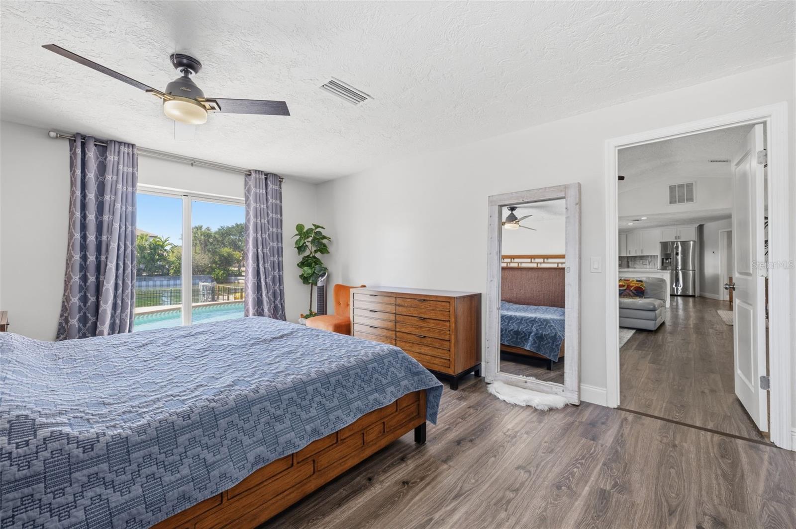 VENETIAN ISLES - Residential