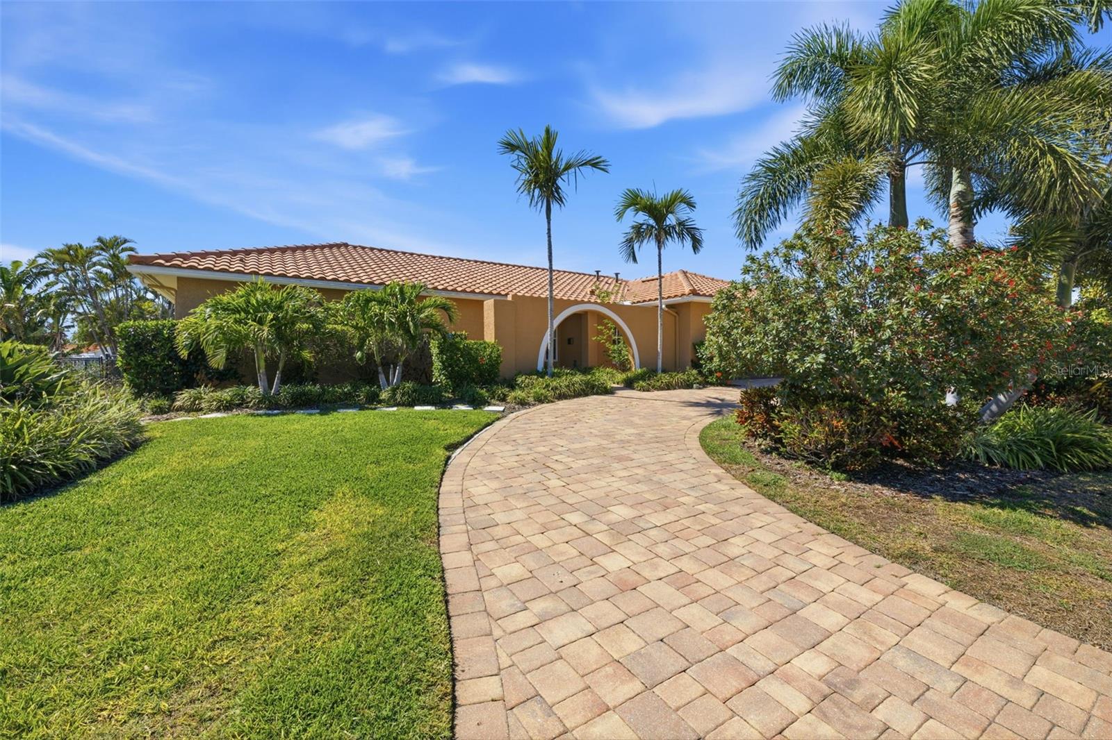 1997 HAWAII AVENUE NE