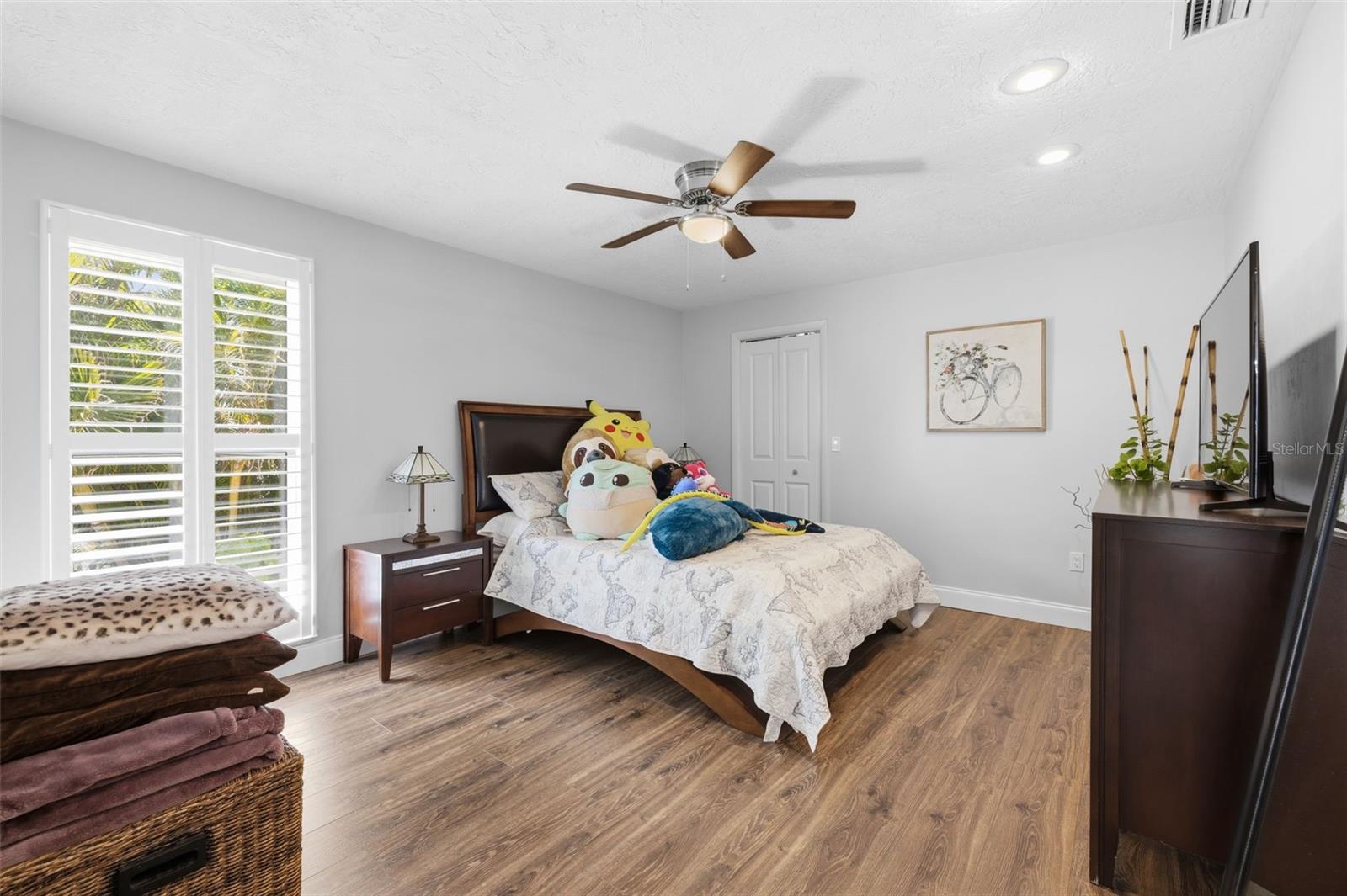 VENETIAN ISLES - Residential