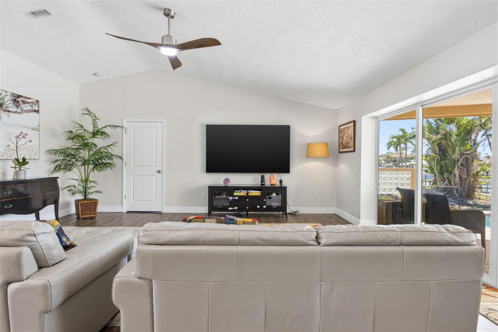 VENETIAN ISLES - Residential