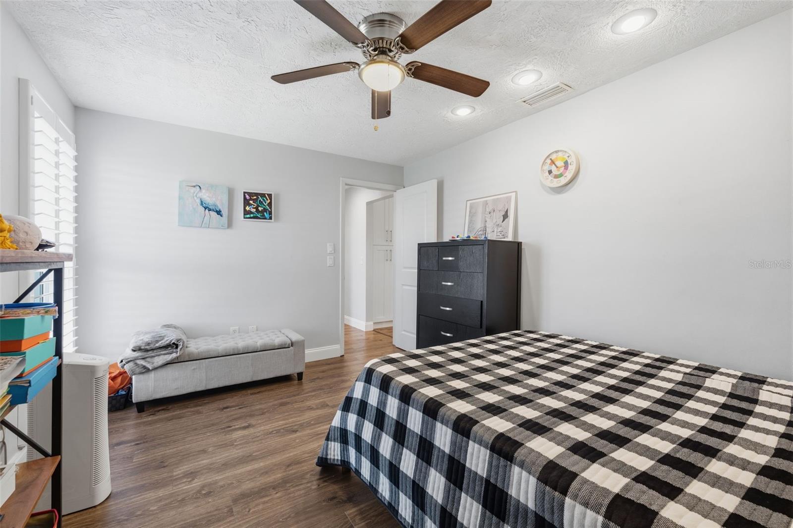 VENETIAN ISLES - Residential