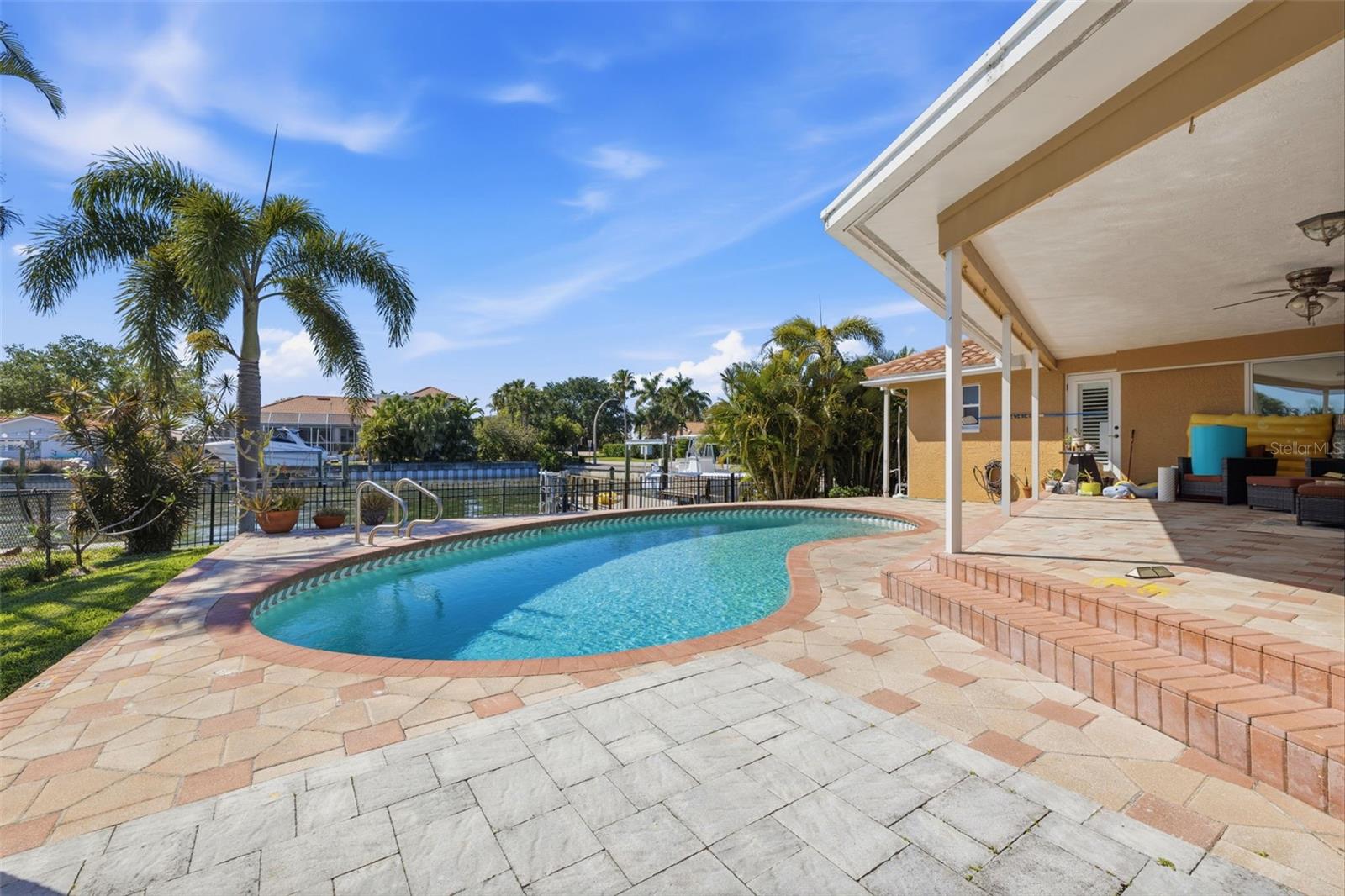 VENETIAN ISLES - Residential