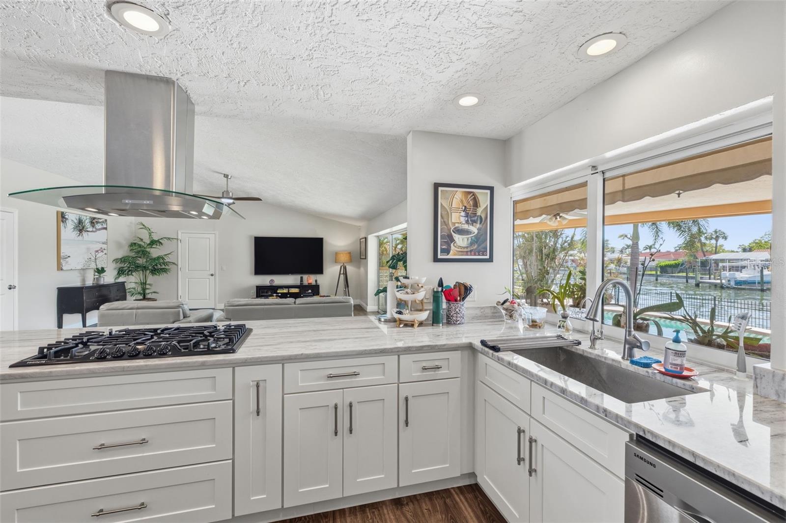 VENETIAN ISLES - Residential