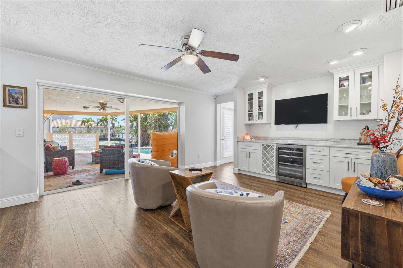 VENETIAN ISLES - Residential