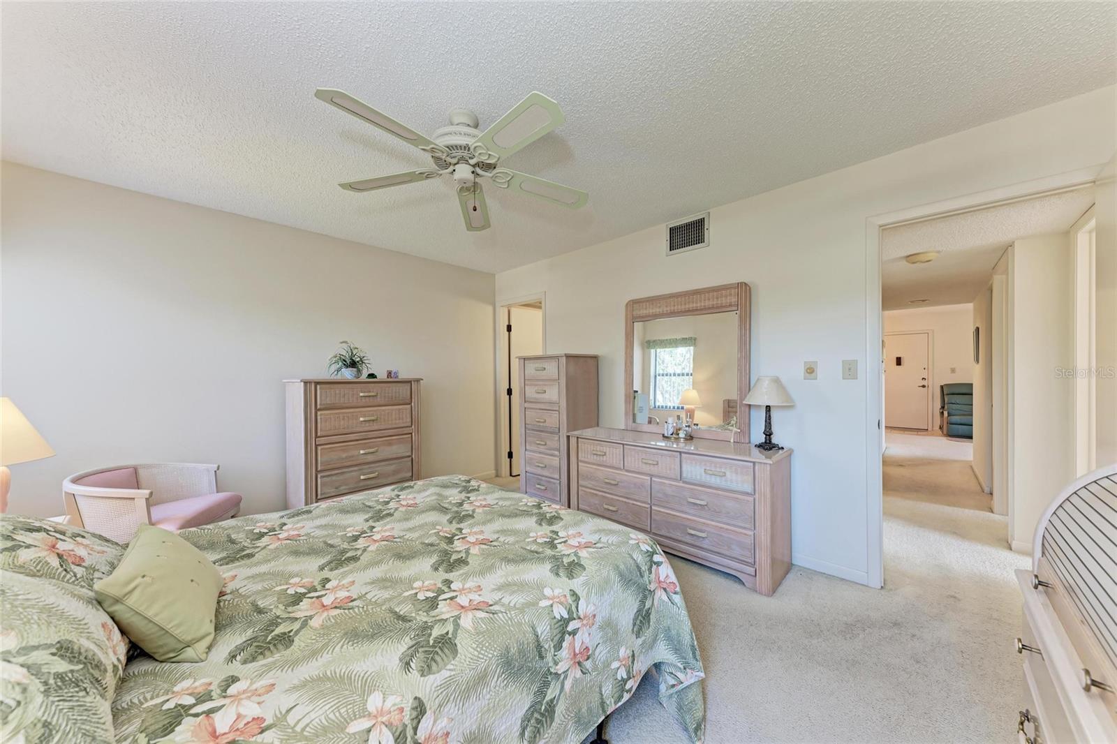 BIRD BAY V - Residential