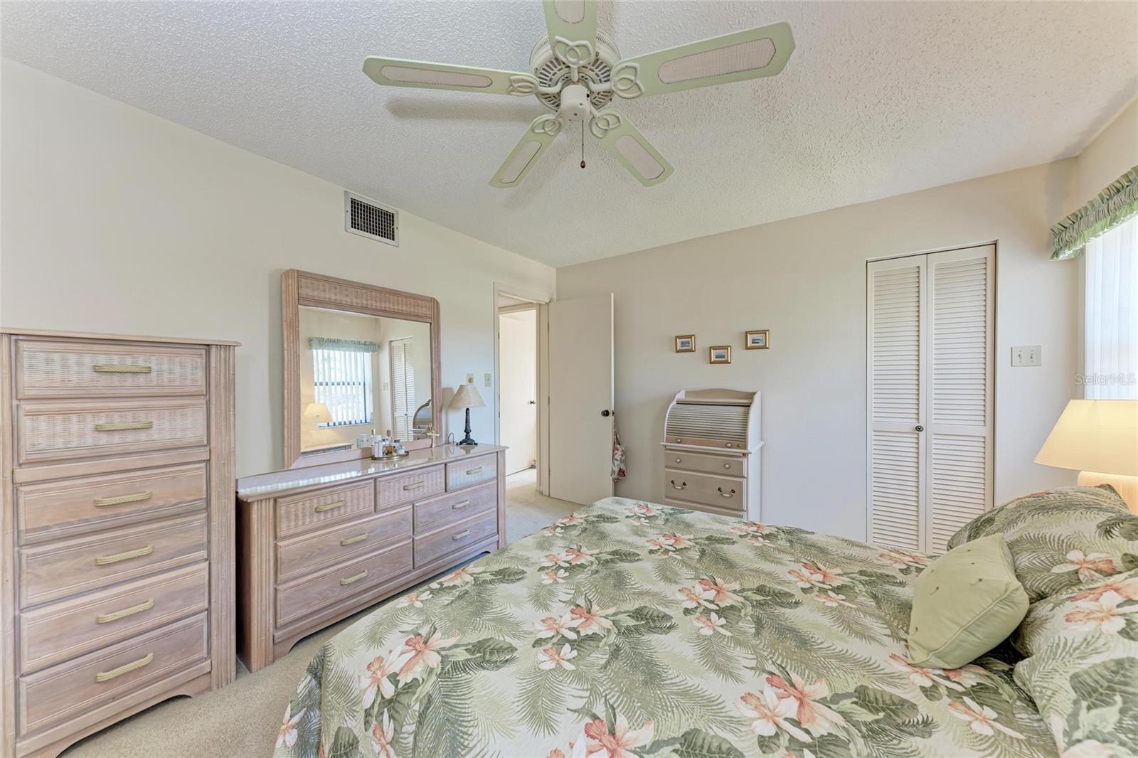 BIRD BAY V - Residential