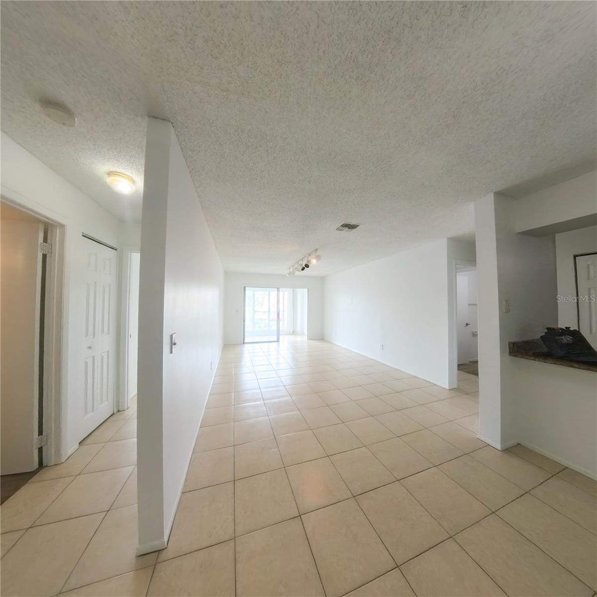 OXFORD SQUARE CONDO - Residential