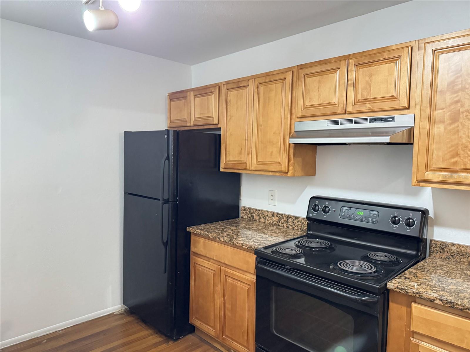 600 KENWICK CIRCLE 202