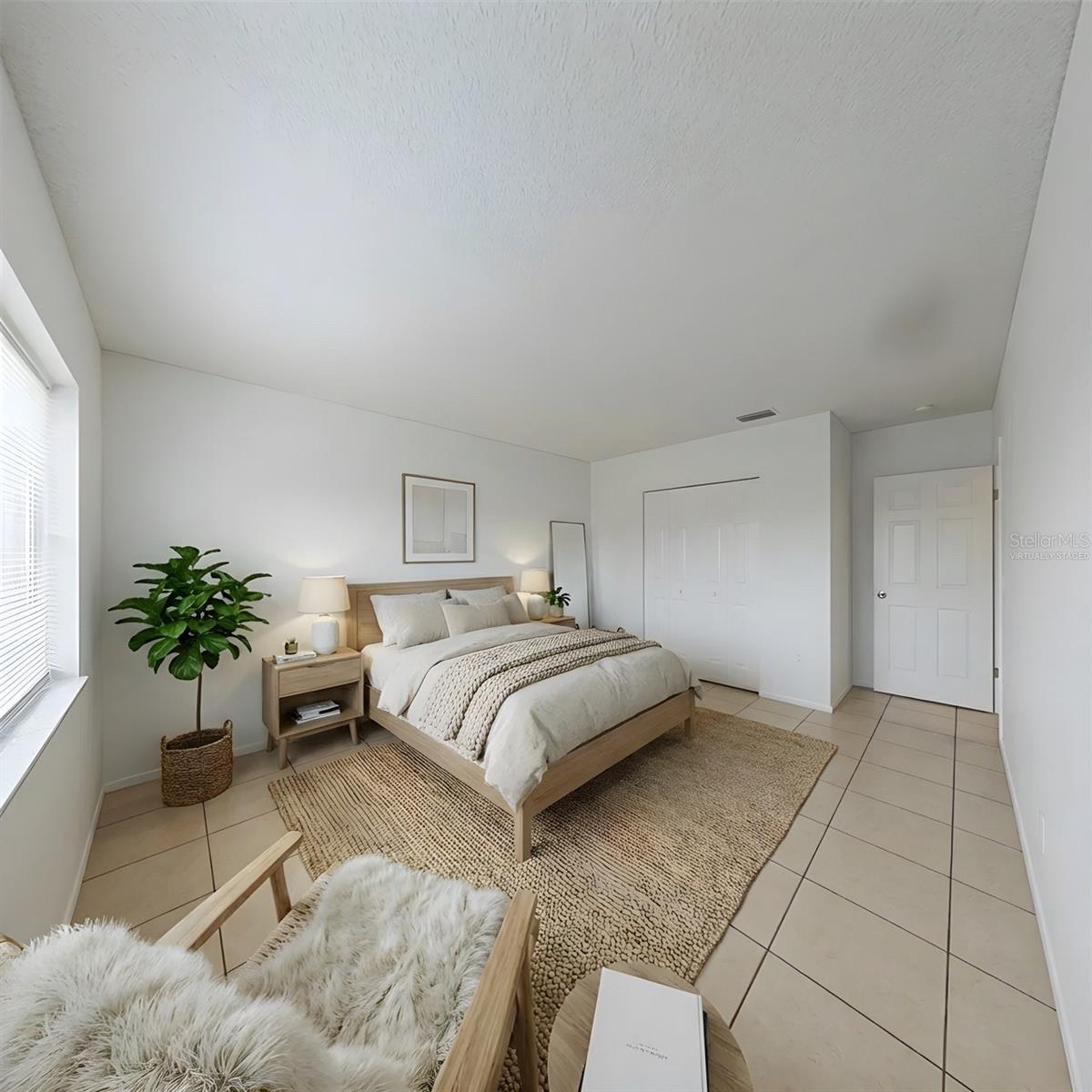 OXFORD SQUARE CONDO - Residential