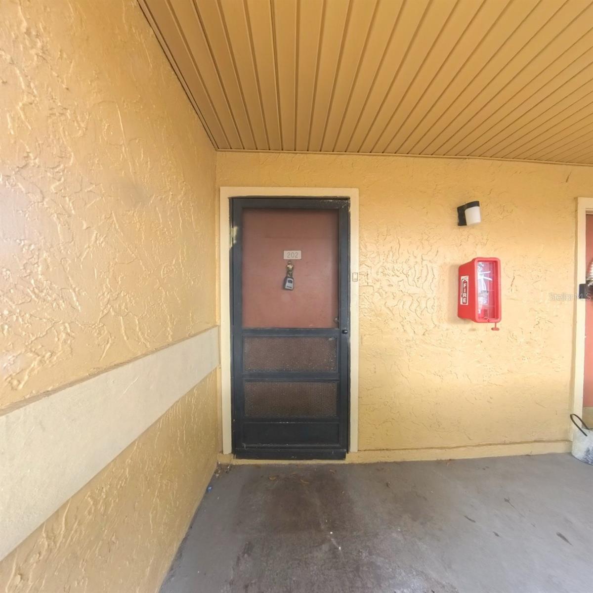 600 KENWICK CIRCLE 202