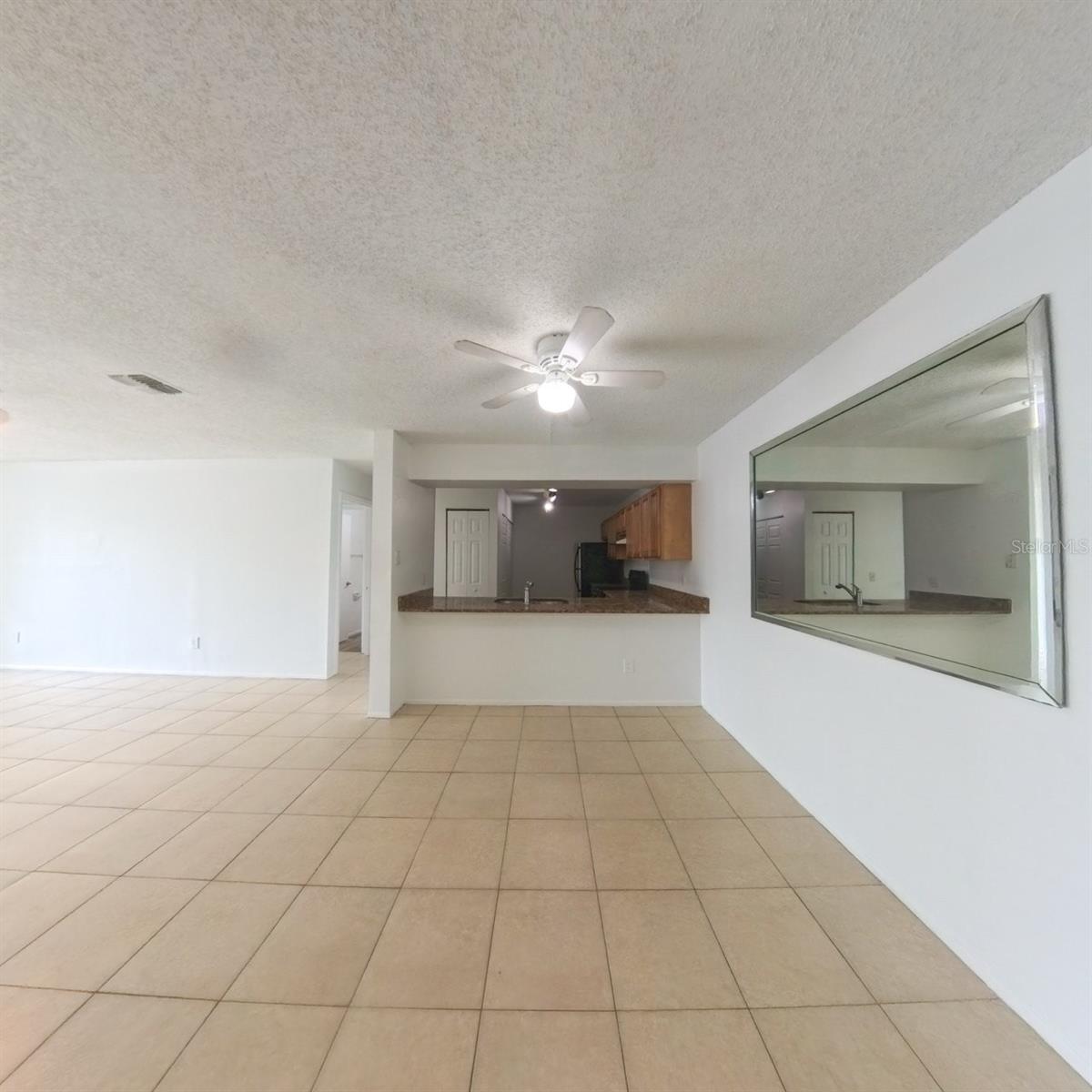 OXFORD SQUARE CONDO - Residential