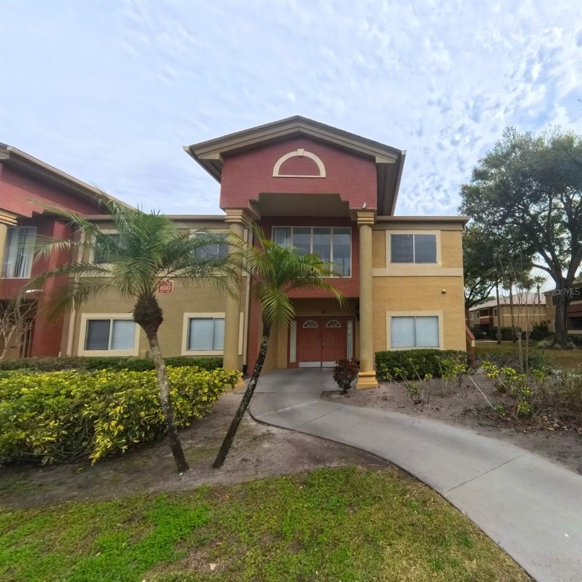 600 KENWICK CIRCLE 202