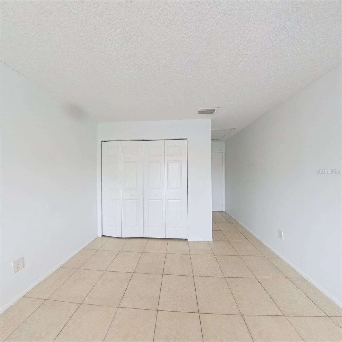 OXFORD SQUARE CONDO - Residential