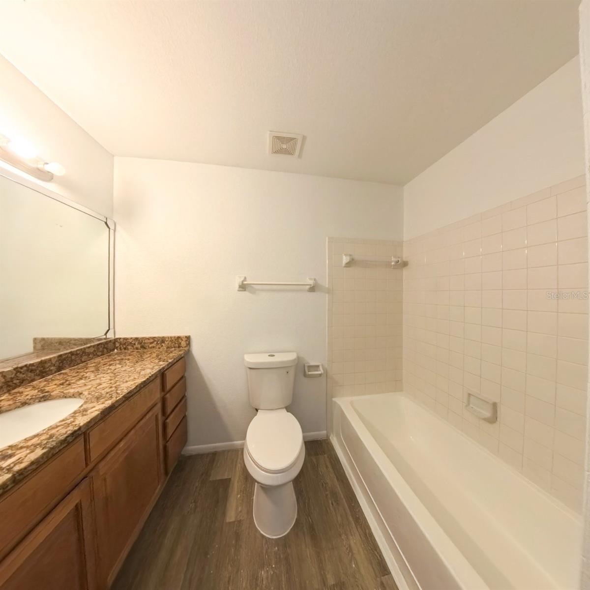 OXFORD SQUARE CONDO - Residential