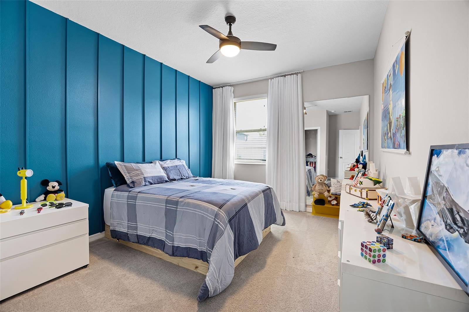 JOHNS LAKE LNDG PH 4 - Residential Lease