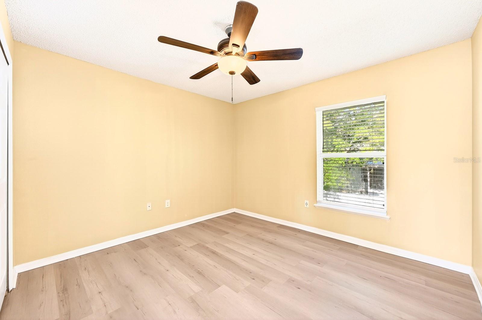 GROVELAND LAKE DOT LANDING SUB - Residential