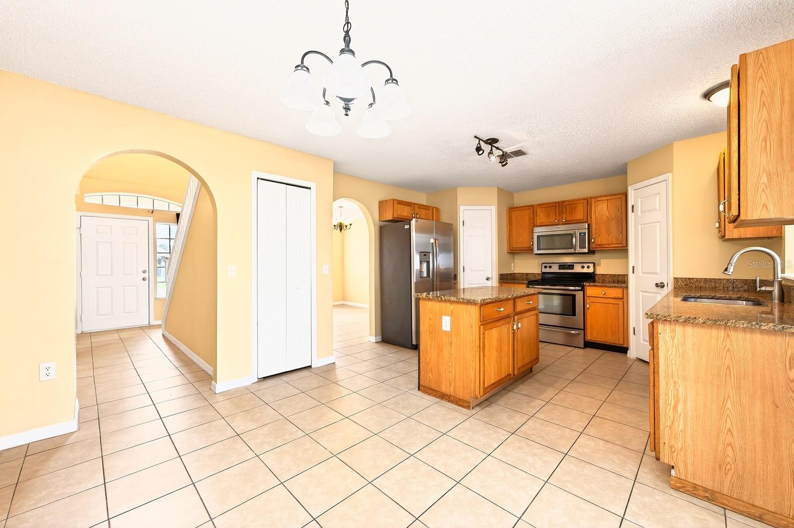 GROVELAND LAKE DOT LANDING SUB - Residential