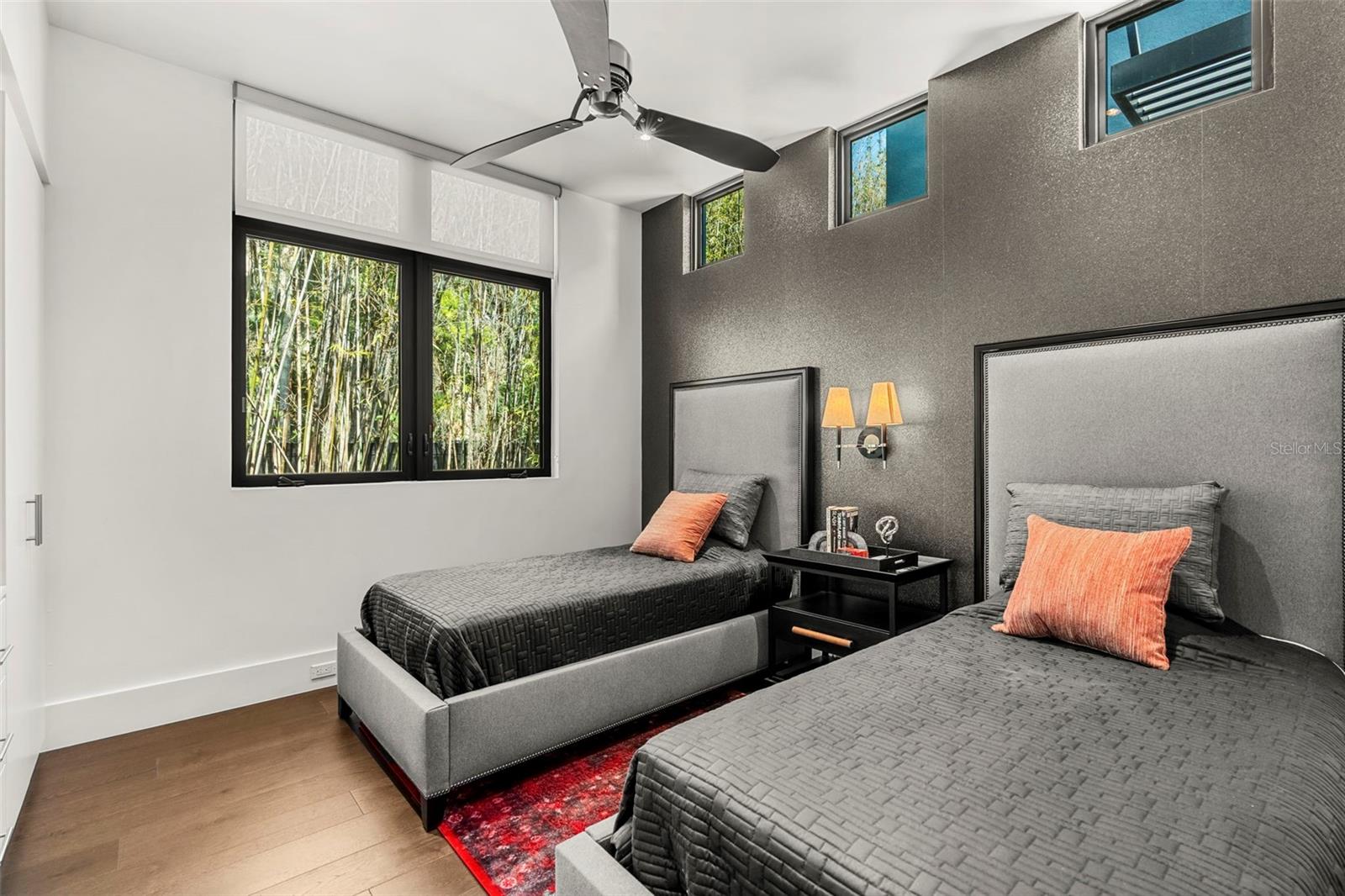 PLEASURE ISLAND - Residential