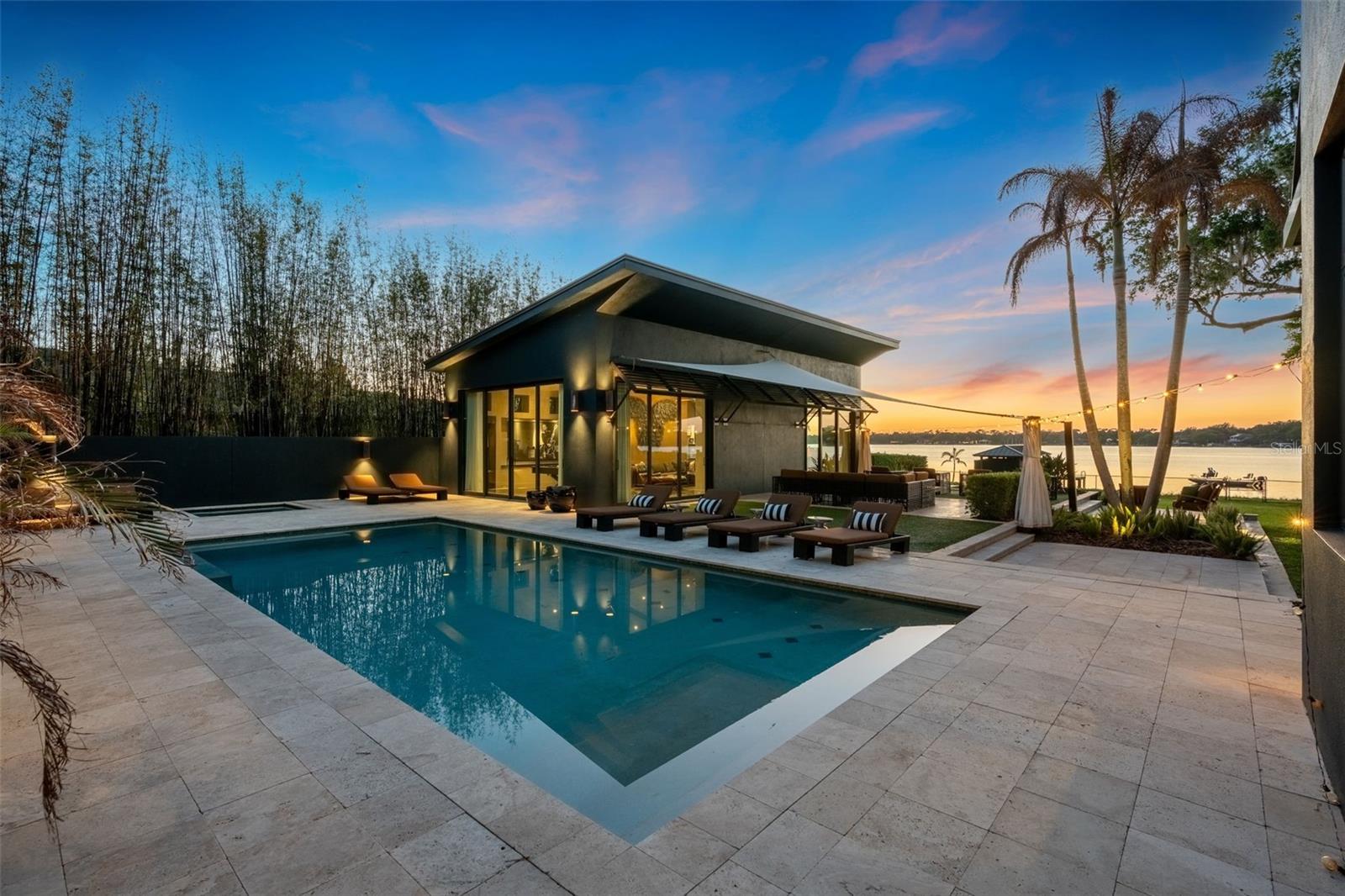 PLEASURE ISLAND - Residential