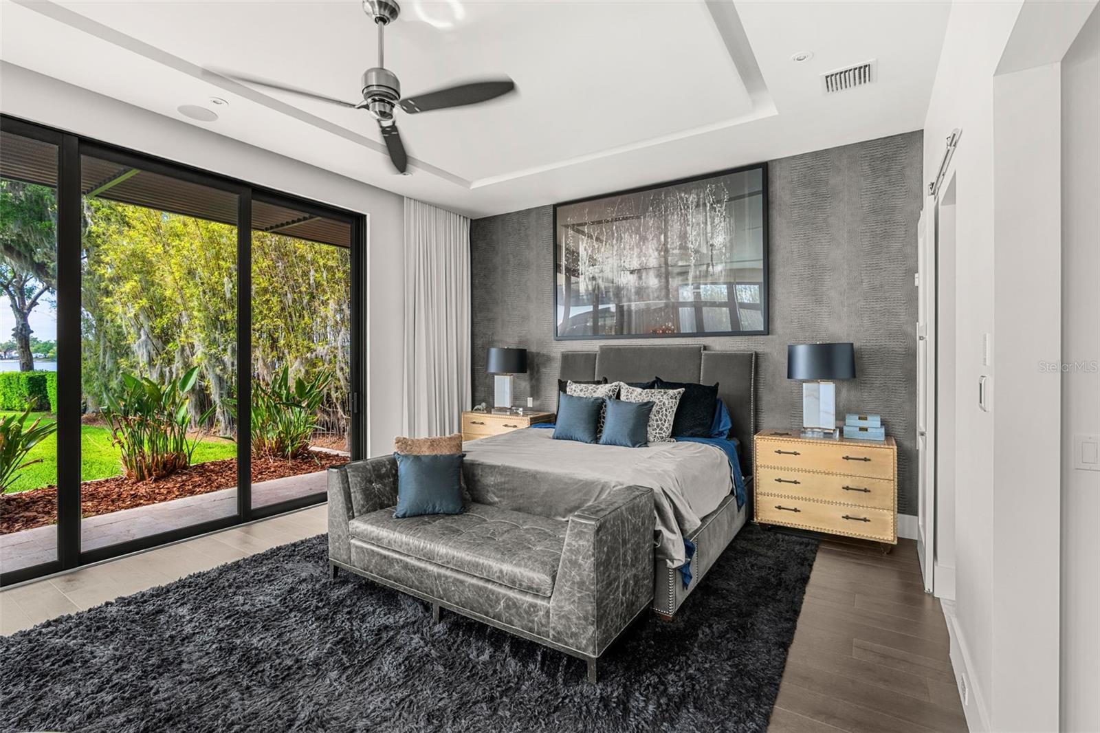 PLEASURE ISLAND - Residential